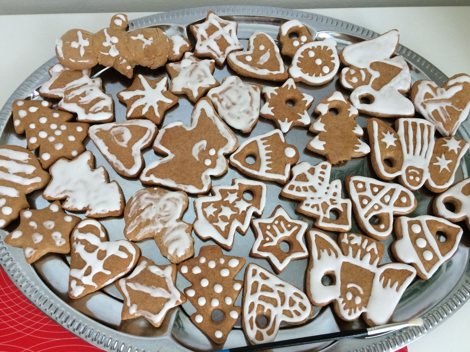 iPhone 5s back camera 4.15mm f/2.2 sample photo. Sweets, christmas gingerbread, christmas photography
