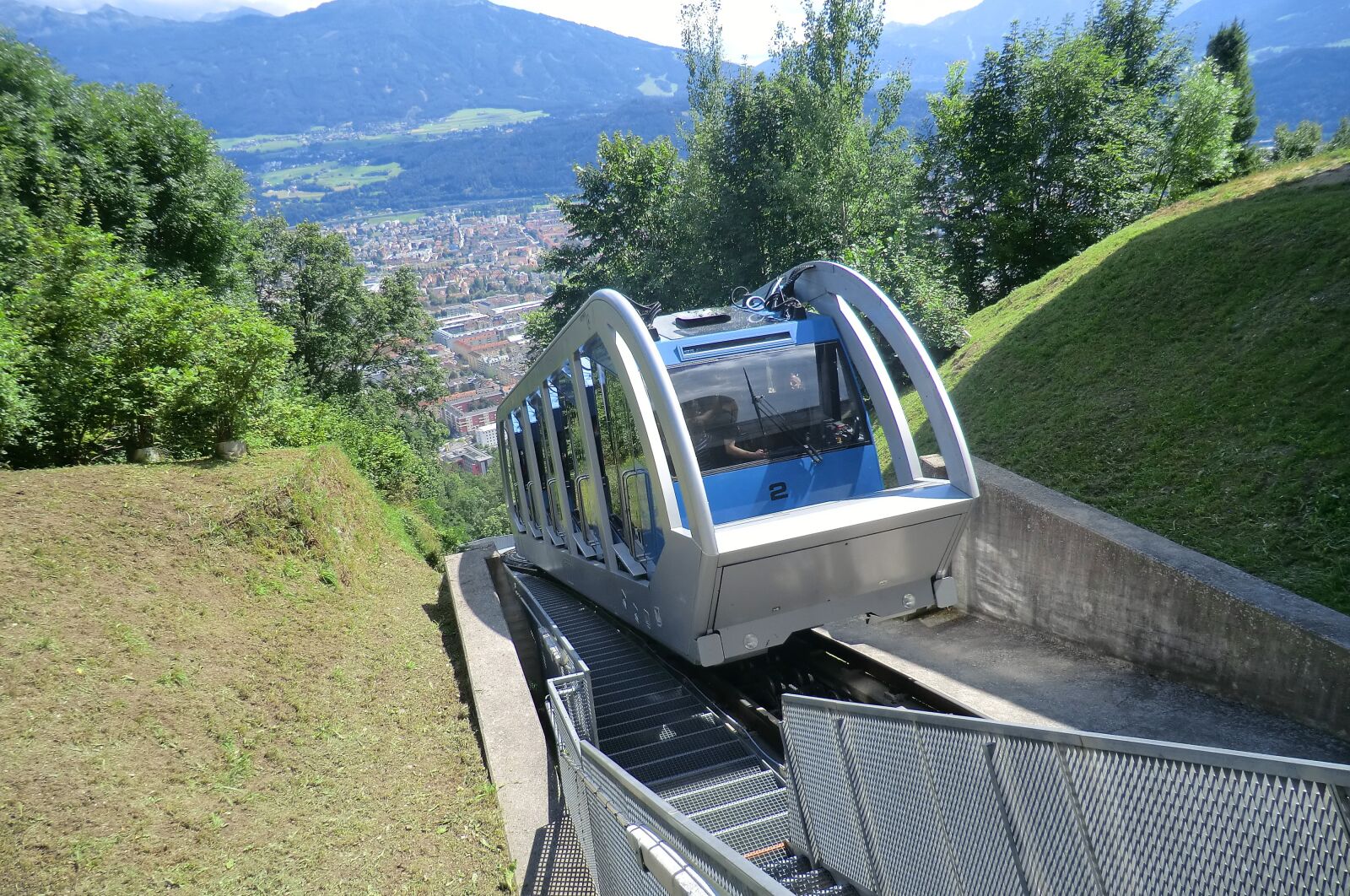 CASIO EX-H5 sample photo. Weddings, city, the innsbruck photography