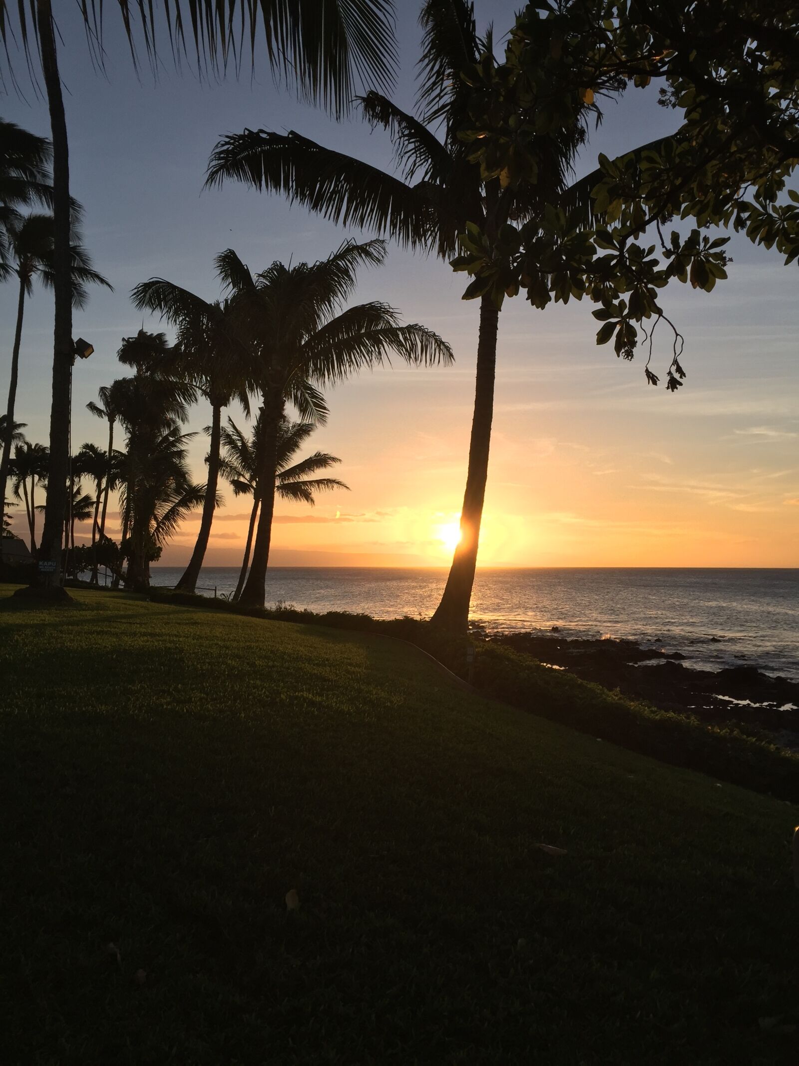 iPhone 6 back camera 4.15mm f/2.2 sample photo. Maui, sunset photography