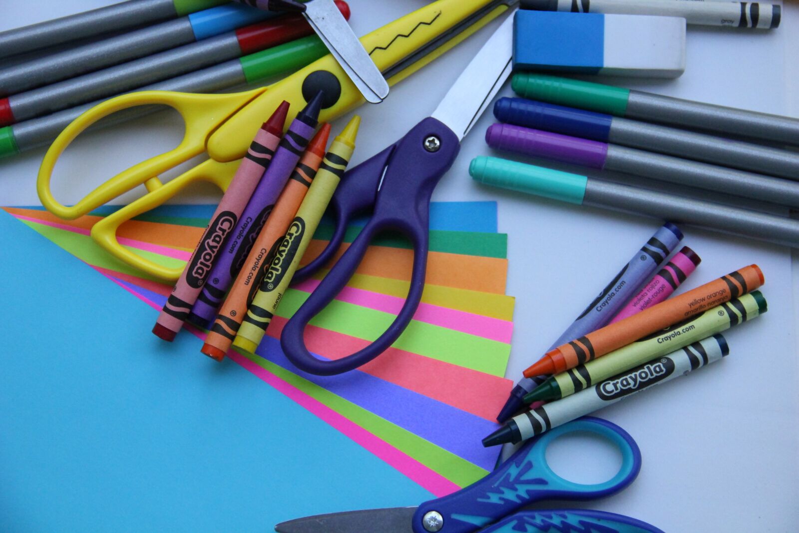 Canon EOS 550D (EOS Rebel T2i / EOS Kiss X4) sample photo. School supplies, art, crafts photography