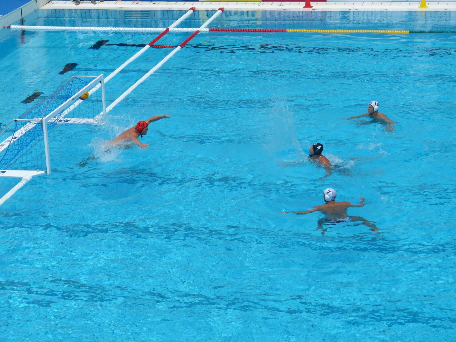 Panasonic Lumix DMC-FZ150 sample photo. Water polo, sport, pool photography