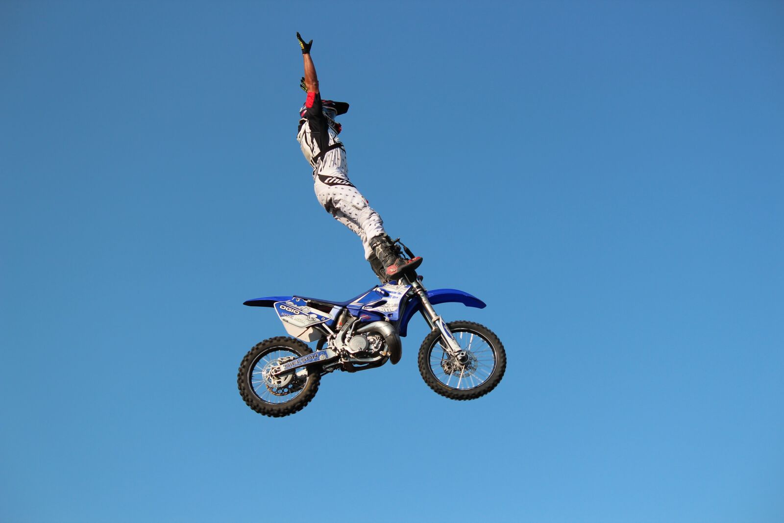 Canon EOS 600D (Rebel EOS T3i / EOS Kiss X5) sample photo. Motorcycle, wheel, motocross photography