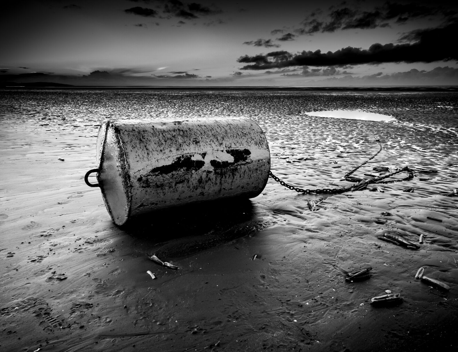 Sony ILCA-77M2 sample photo. Sunset, beach, b w photography