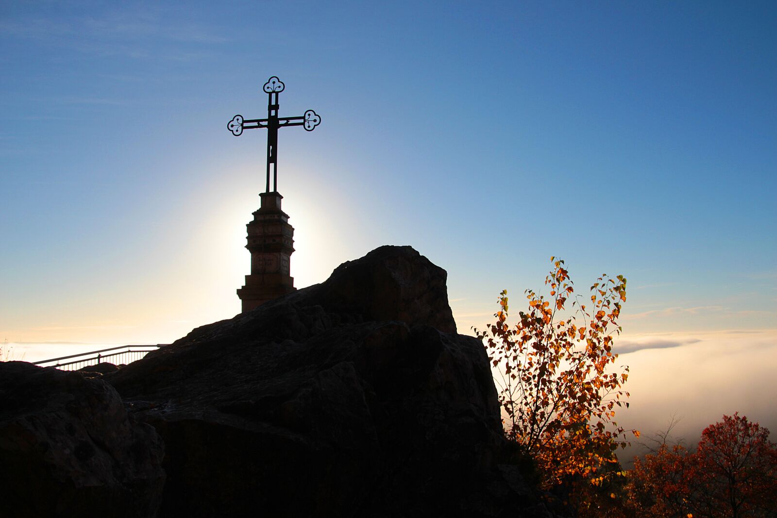 Canon EOS 700D (EOS Rebel T5i / EOS Kiss X7i) sample photo. Summit, mountain, landscape photography