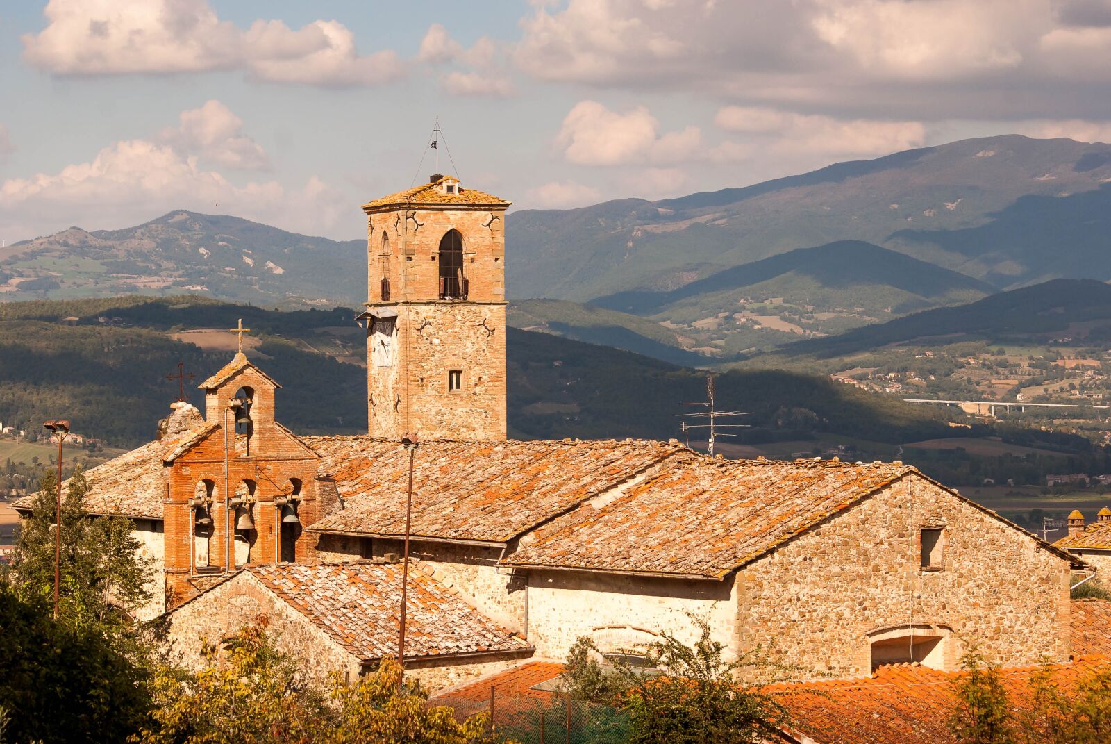 Nikon D60 sample photo. Italy, roofs, roof photography