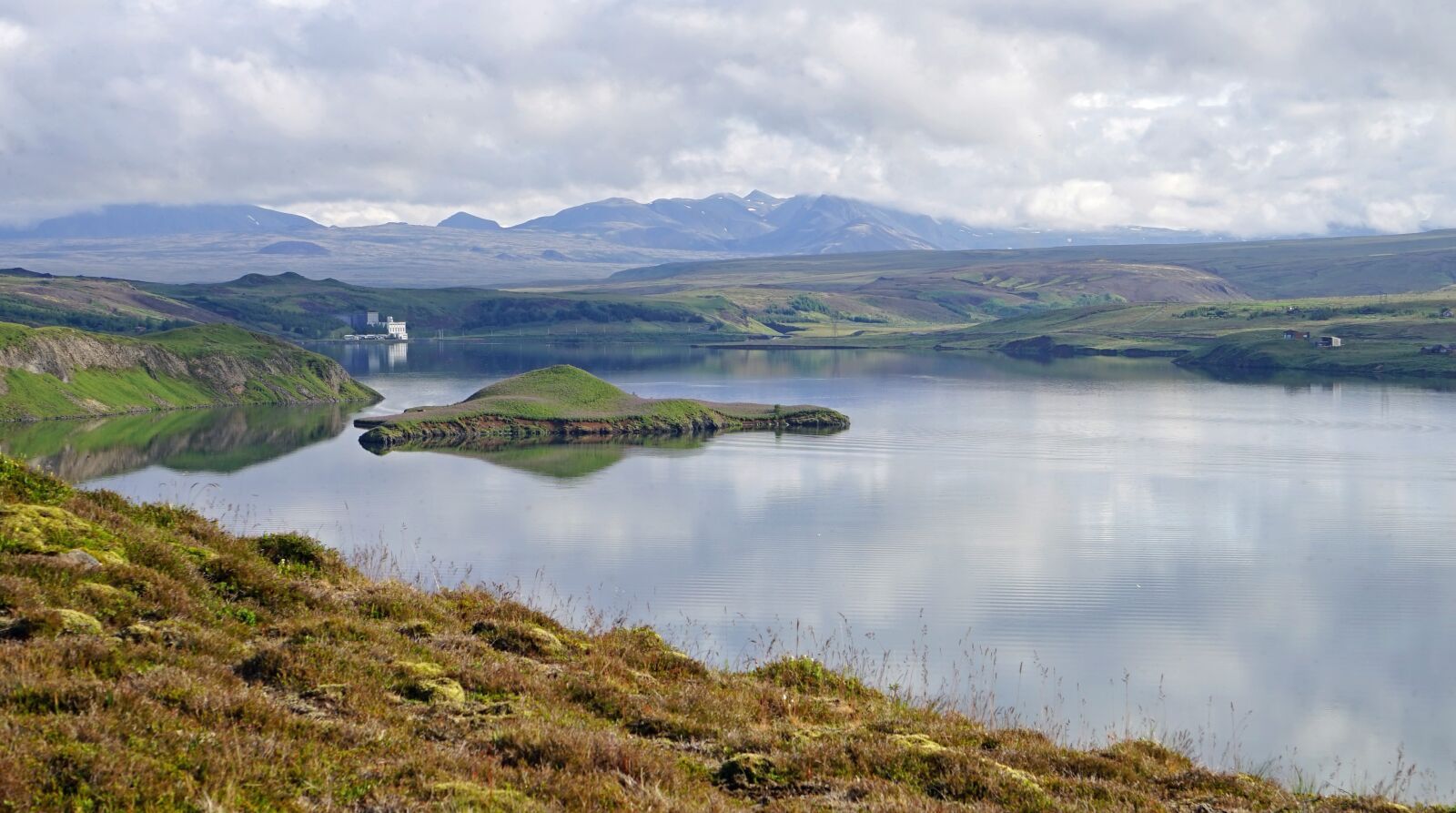 Sony a7 sample photo. Lake, iceland, landscape photography