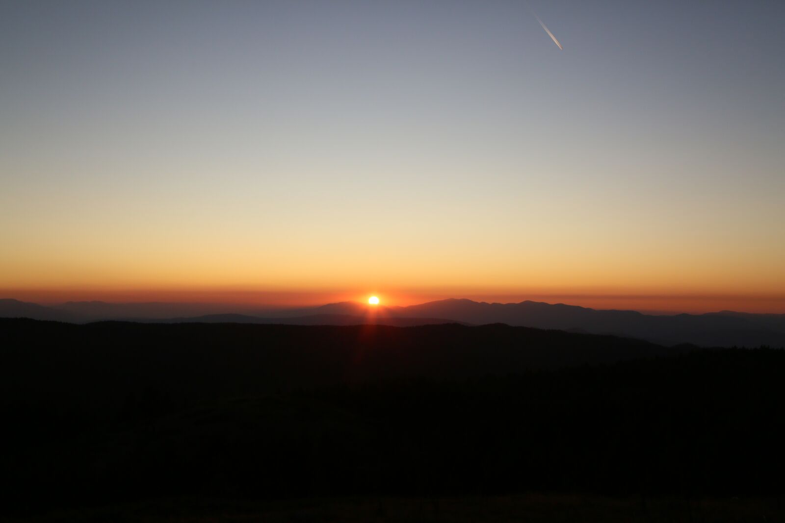 Canon EF 24-105mm F4L IS USM sample photo. Sunset, in the evening photography
