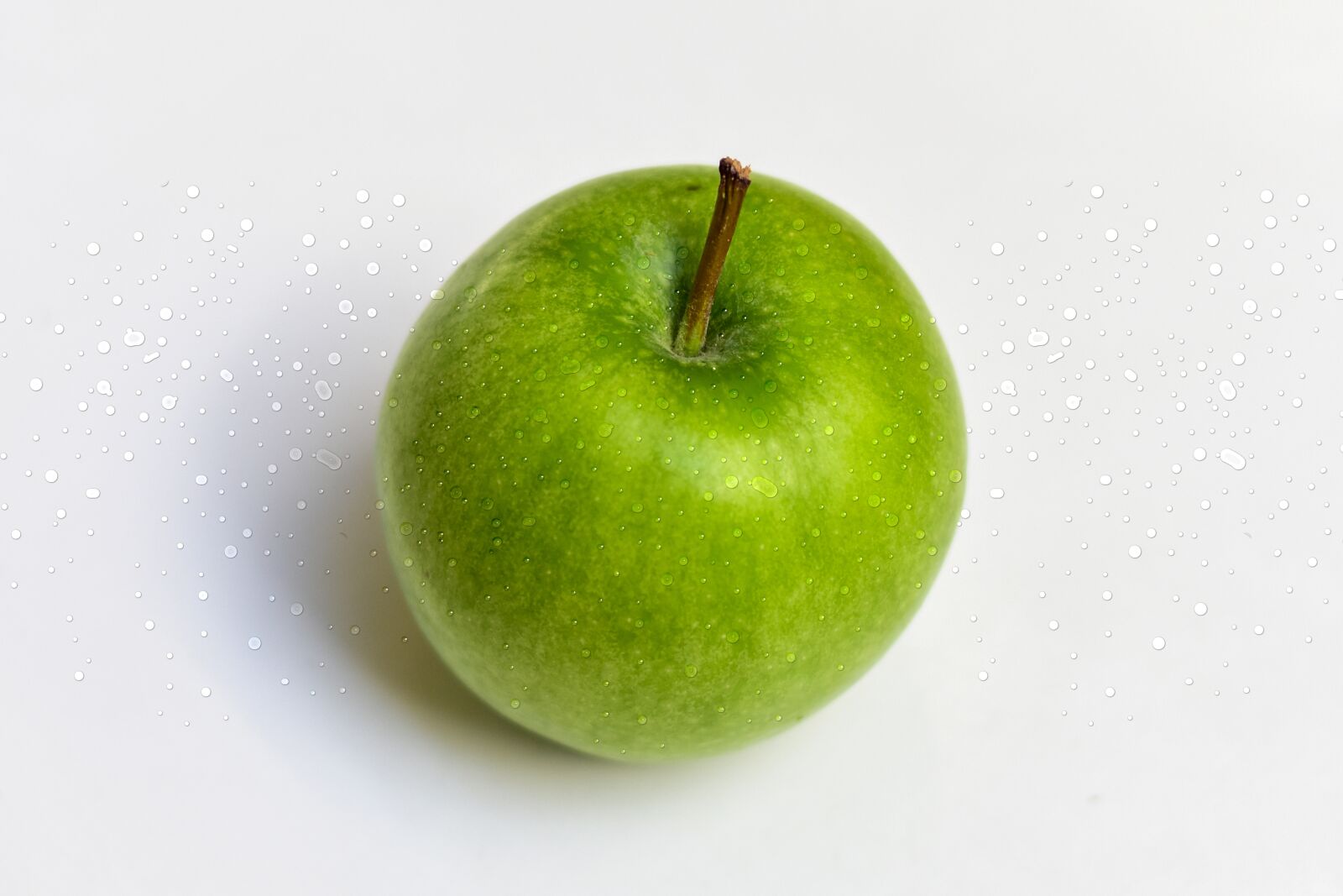 Nikon D3400 sample photo. Apple with drops of photography