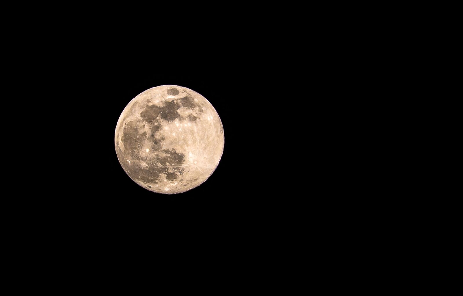 Canon EOS 6D Mark II sample photo. Moon, full moon, moonlight photography