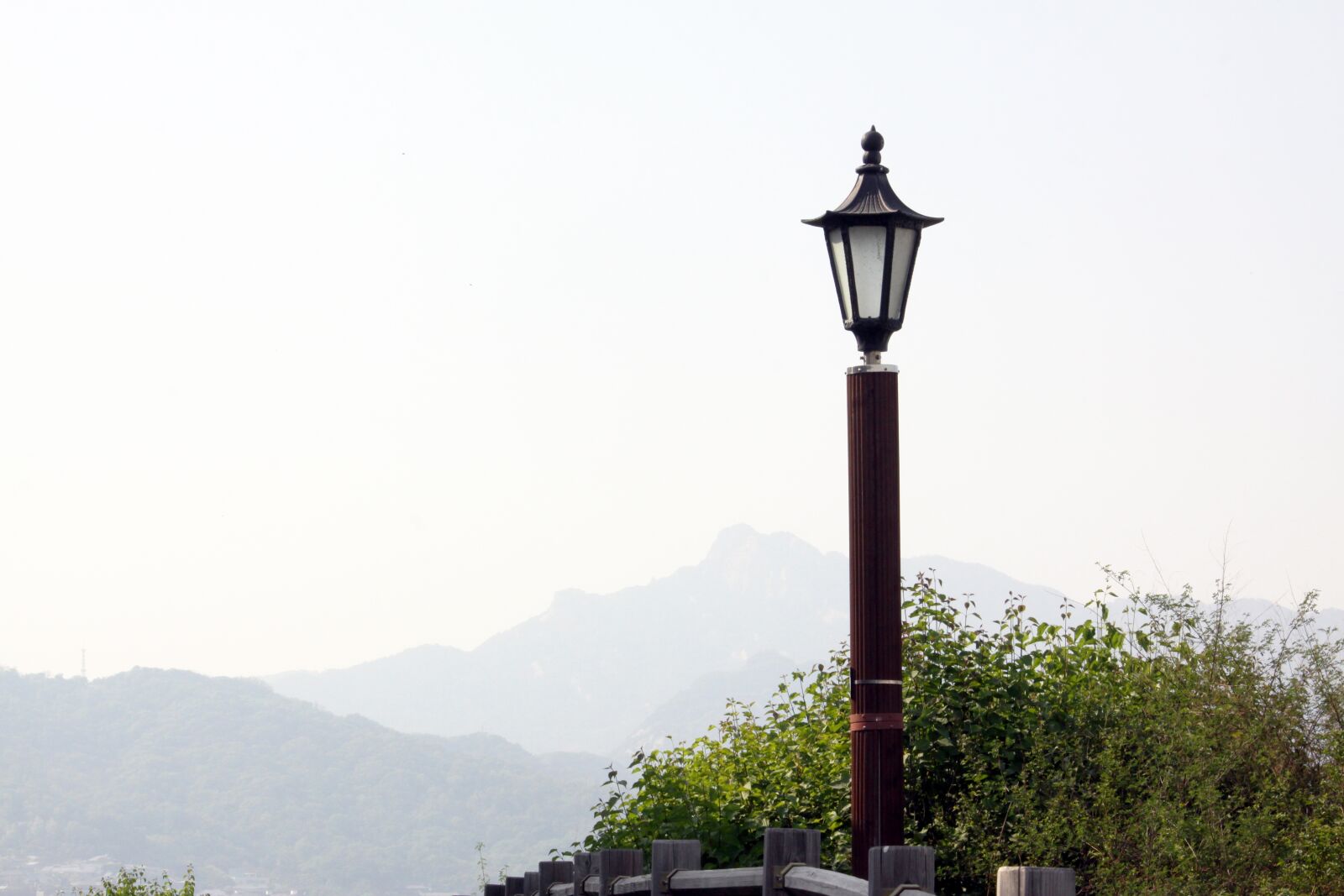 Canon EOS 50D sample photo. Street lights, park, mountain photography