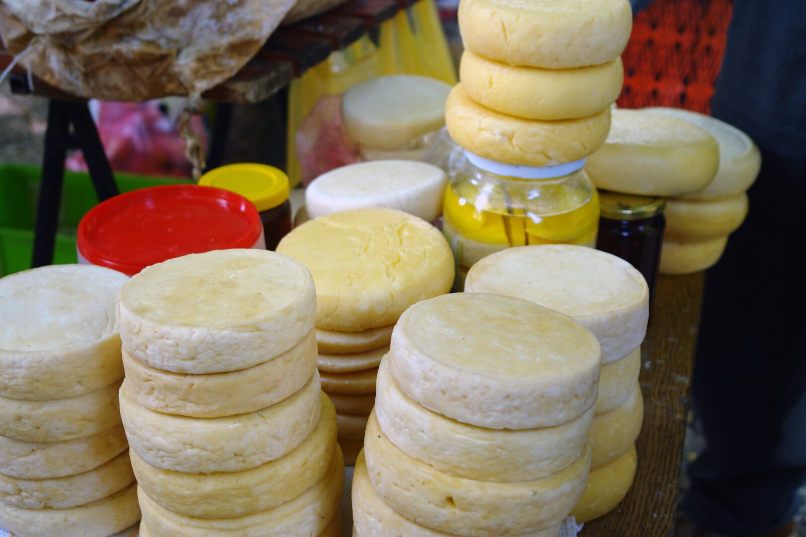 Sony DSC-R1 sample photo. Cheese, domestic, traditional photography