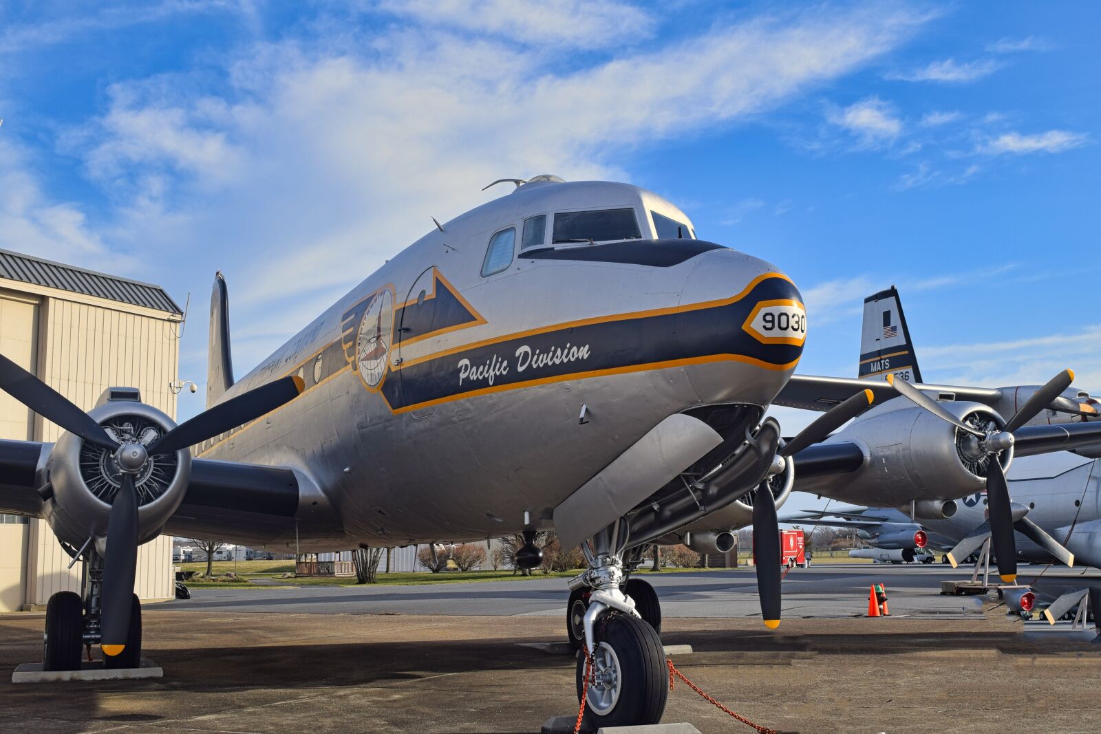 Nikon D3300 sample photo. Skymaster, airplane, aircraft photography