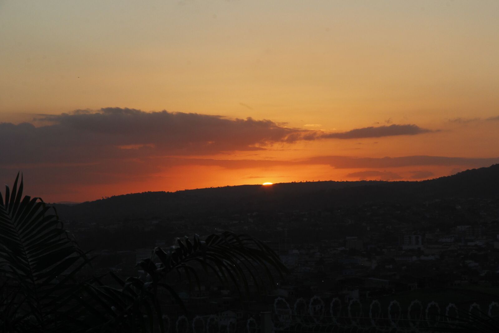 Canon EOS 60D sample photo. Sunset, sol, city photography