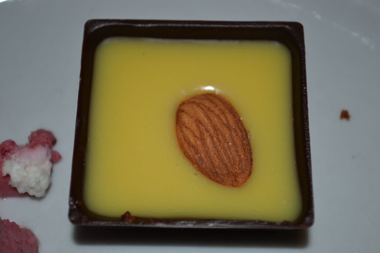Nikon D3100 sample photo. Sweet, almond, pastry photography