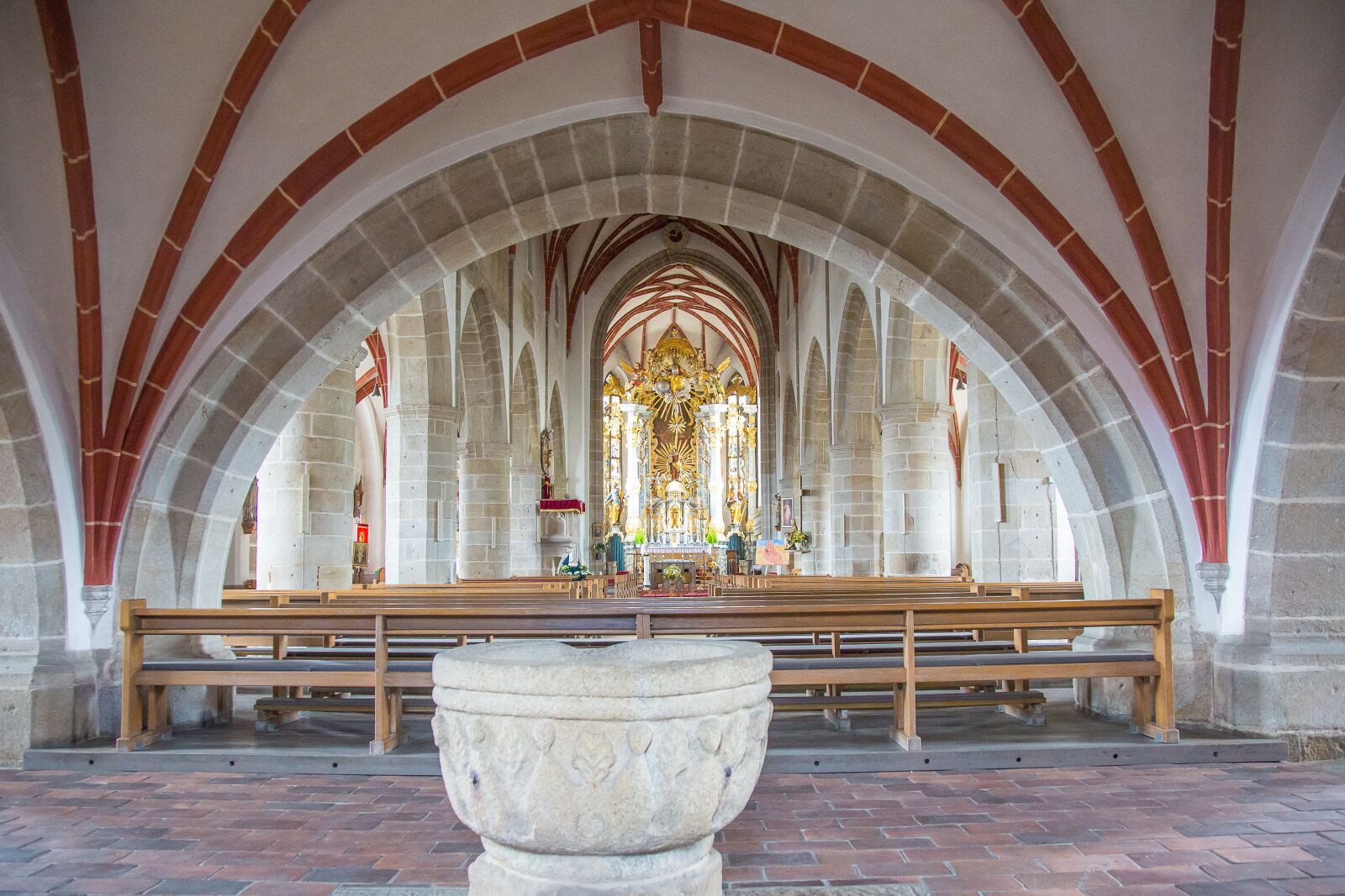 Canon EF 24-105mm F4L IS USM sample photo. Chammünster, cham, church photography