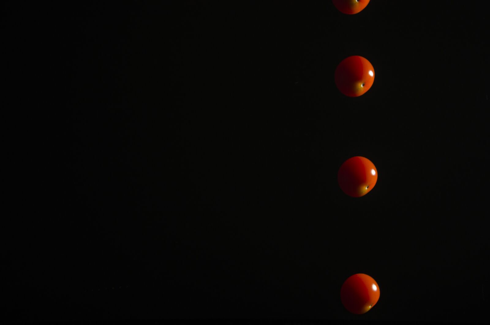 Nikon D5100 sample photo. Tomato, repetition, vegetable photography