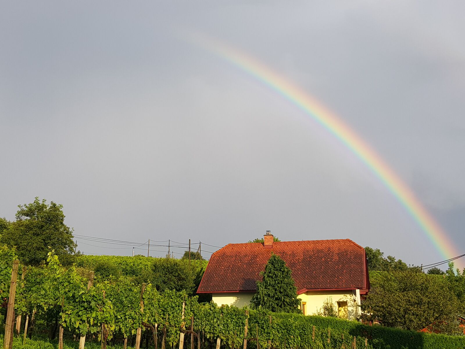 Samsung Galaxy S8 sample photo. Rainbow, house, old photography
