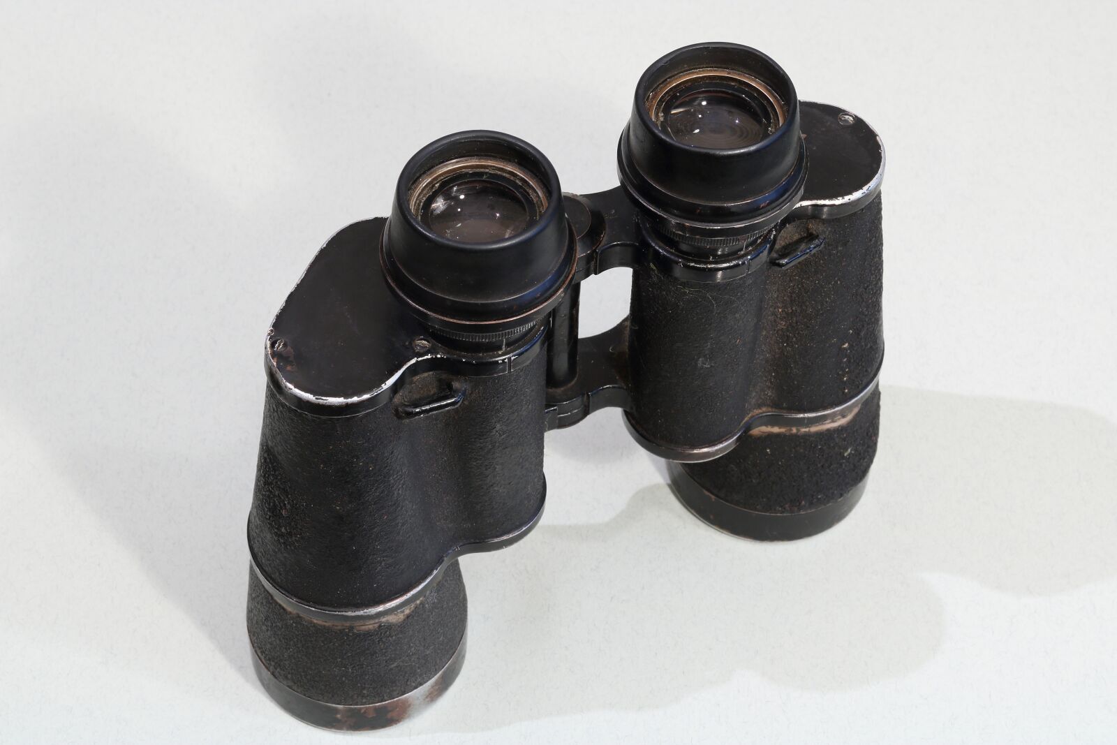 Canon EOS 750D (EOS Rebel T6i / EOS Kiss X8i) sample photo. German, zeiss, binoculars photography