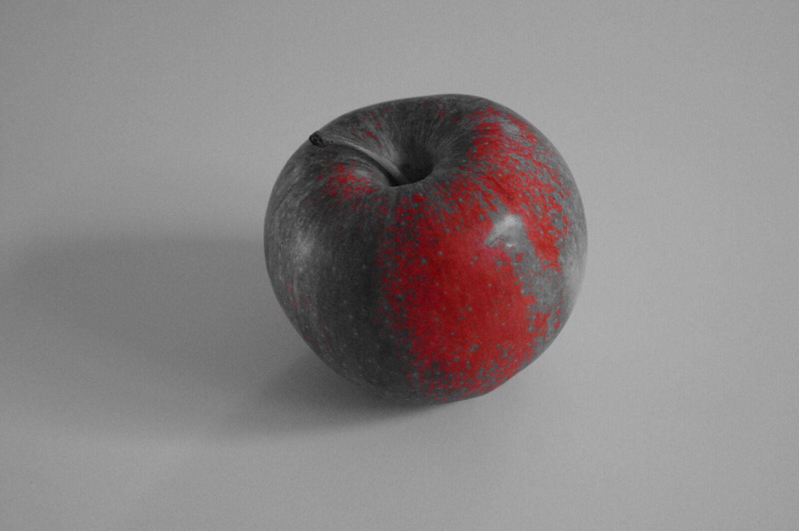 Sony SLT-A37 sample photo. Apple, fruit, red photography