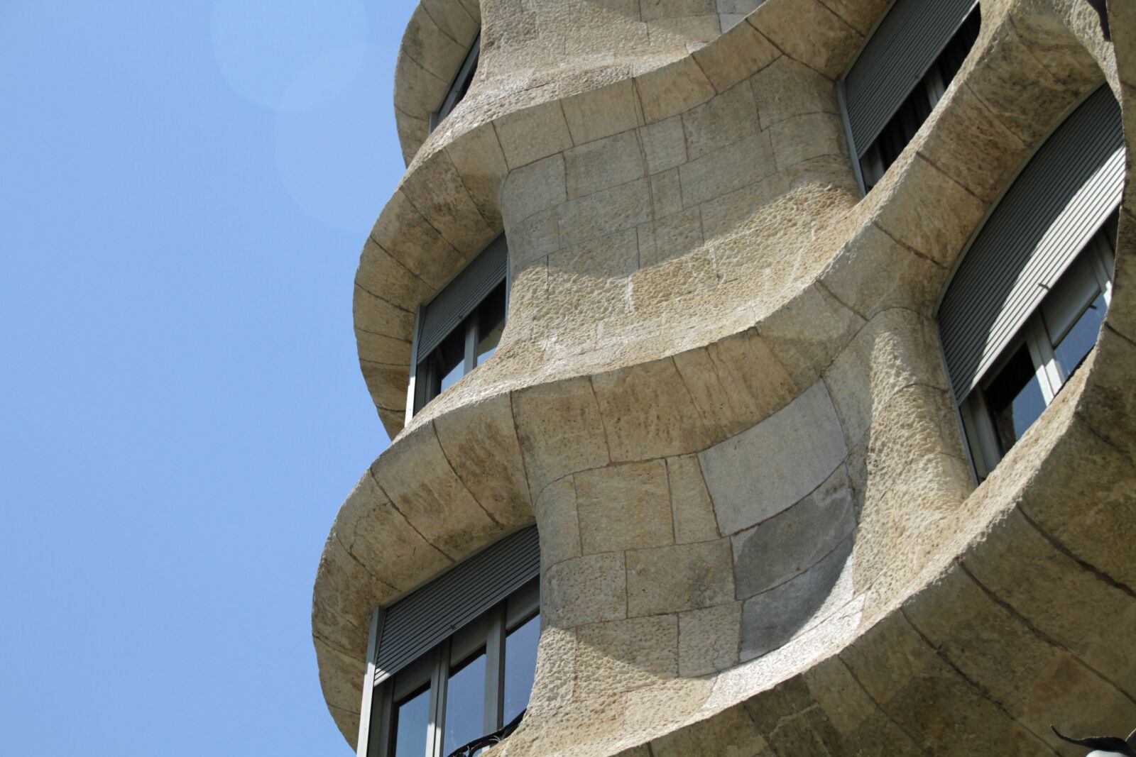 Canon EOS 7D sample photo. Casa mila, la pedrera photography