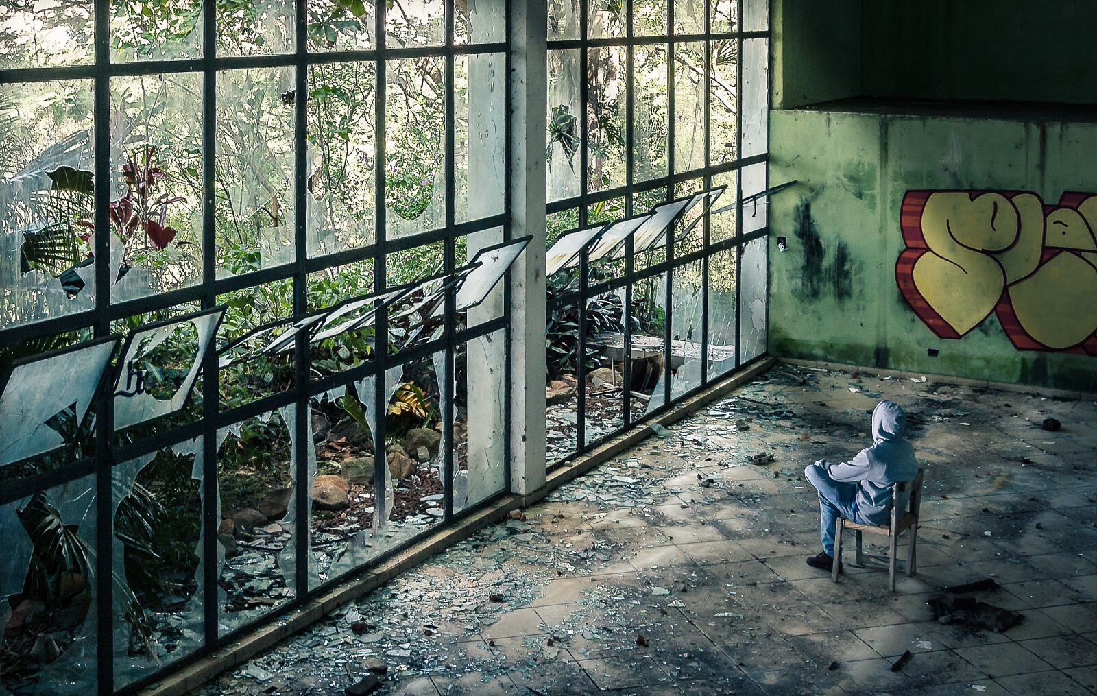 Nikon D40 sample photo. Cinema, abandoned, portrait photography