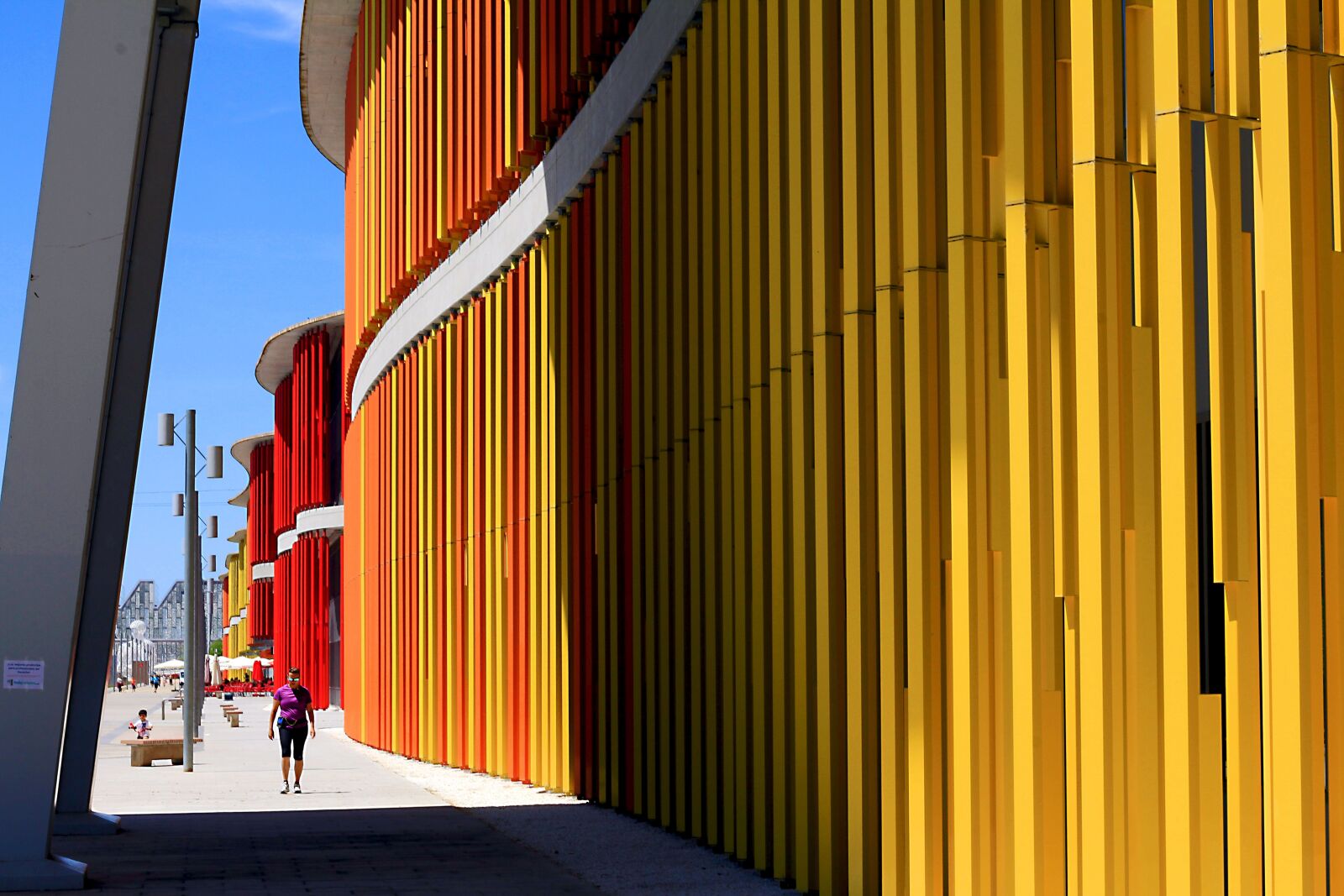 Canon EOS 60D + Canon EF 50mm F1.8 STM sample photo. Architecture, modern, modern building photography