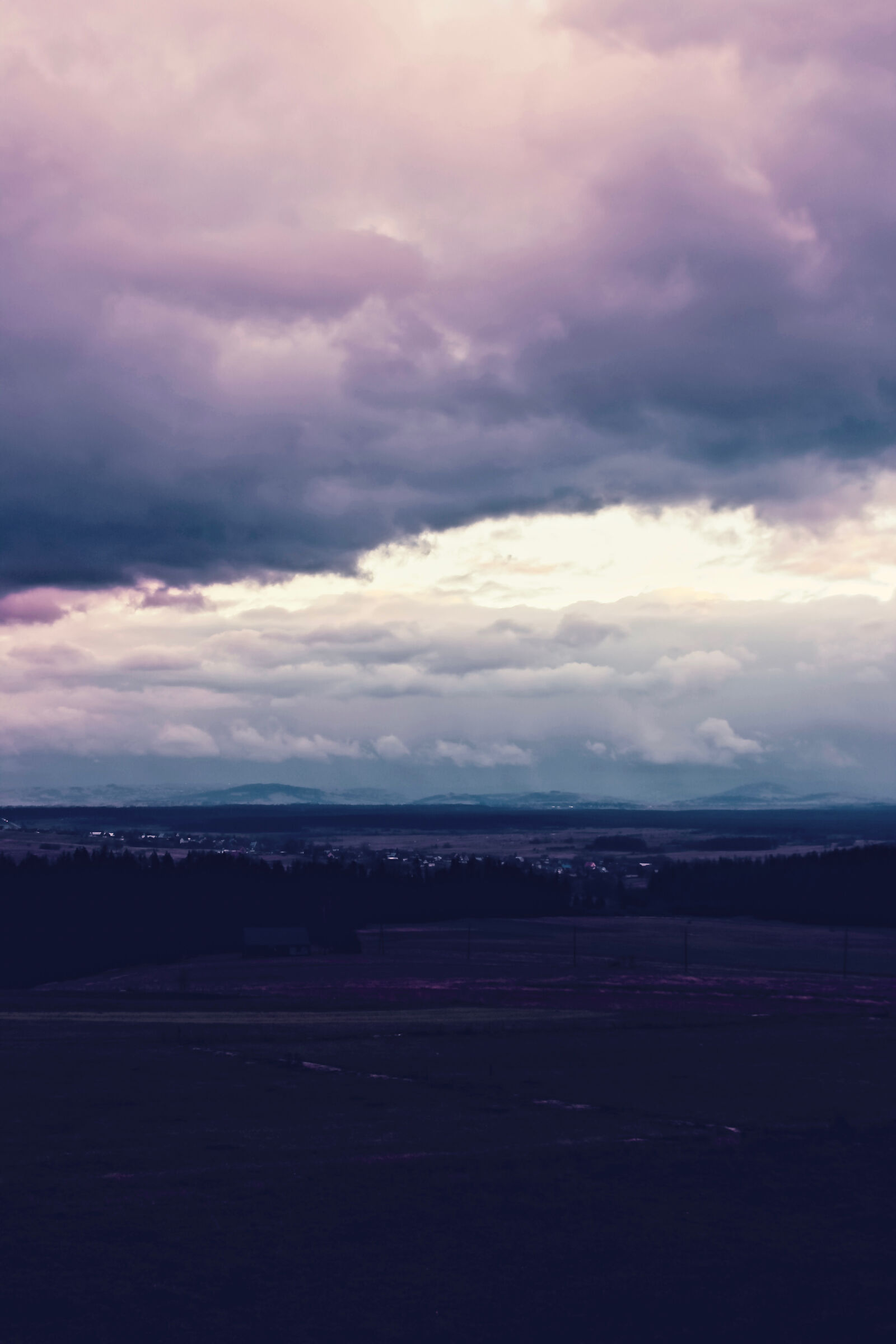 Canon EOS 600D (Rebel EOS T3i / EOS Kiss X5) sample photo. Clouds, dark, sky photography