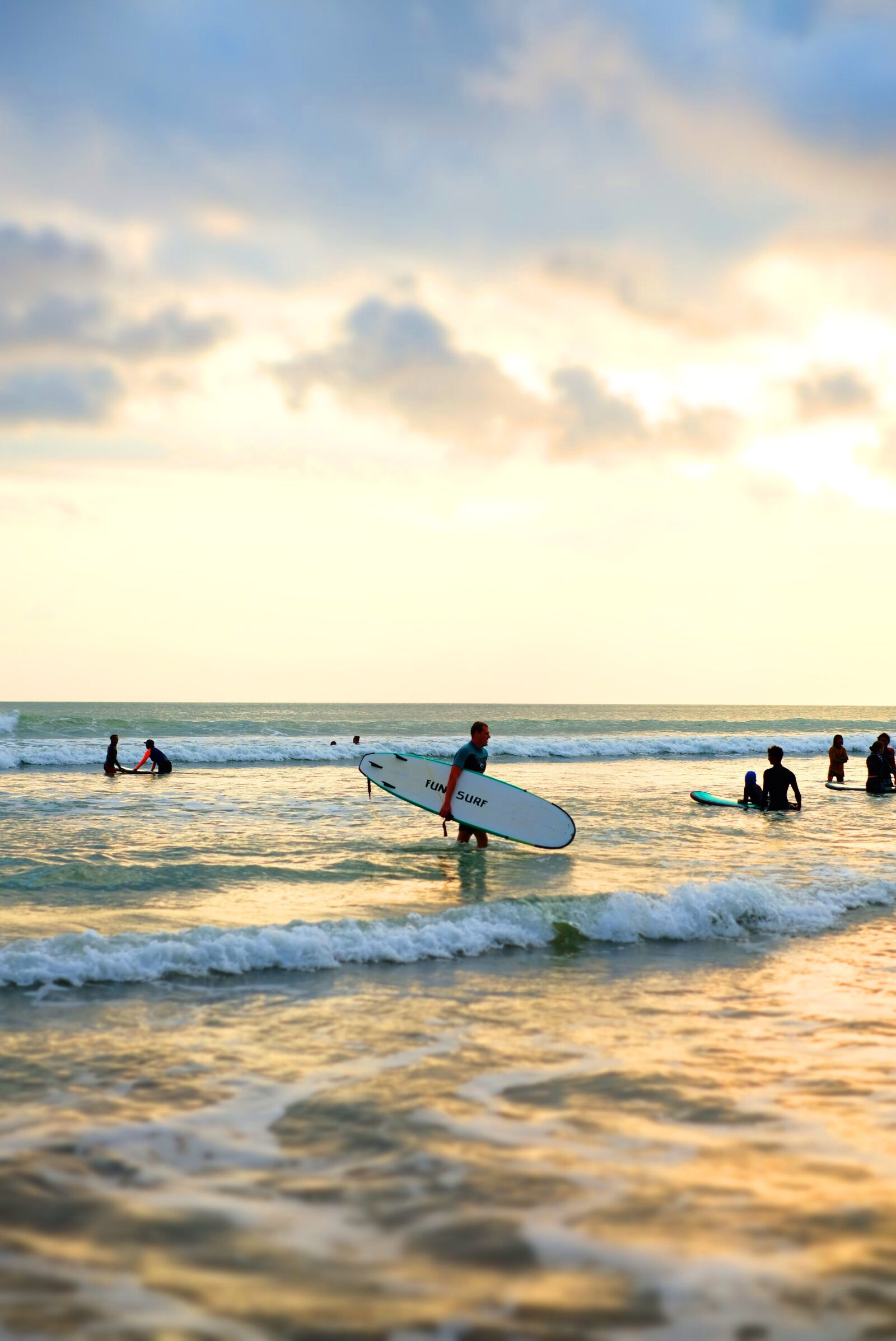 Fujifilm XF 35mm F1.4 R sample photo. Surfer, people, beach photography