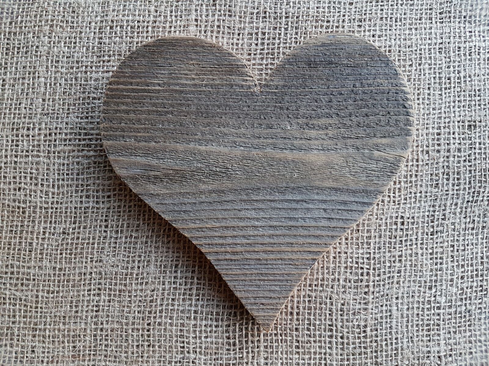 Samsung Galaxy S7 sample photo. Heart, love, decoupage photography