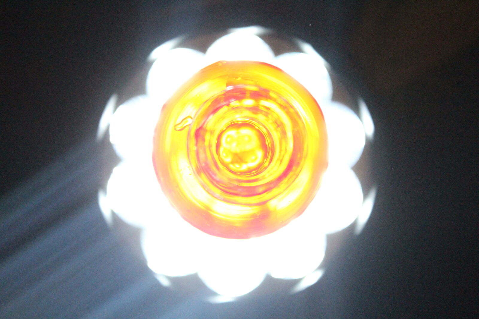 Canon EOS 1200D (EOS Rebel T5 / EOS Kiss X70 / EOS Hi) sample photo. Bottle, crystal, glass, ink photography