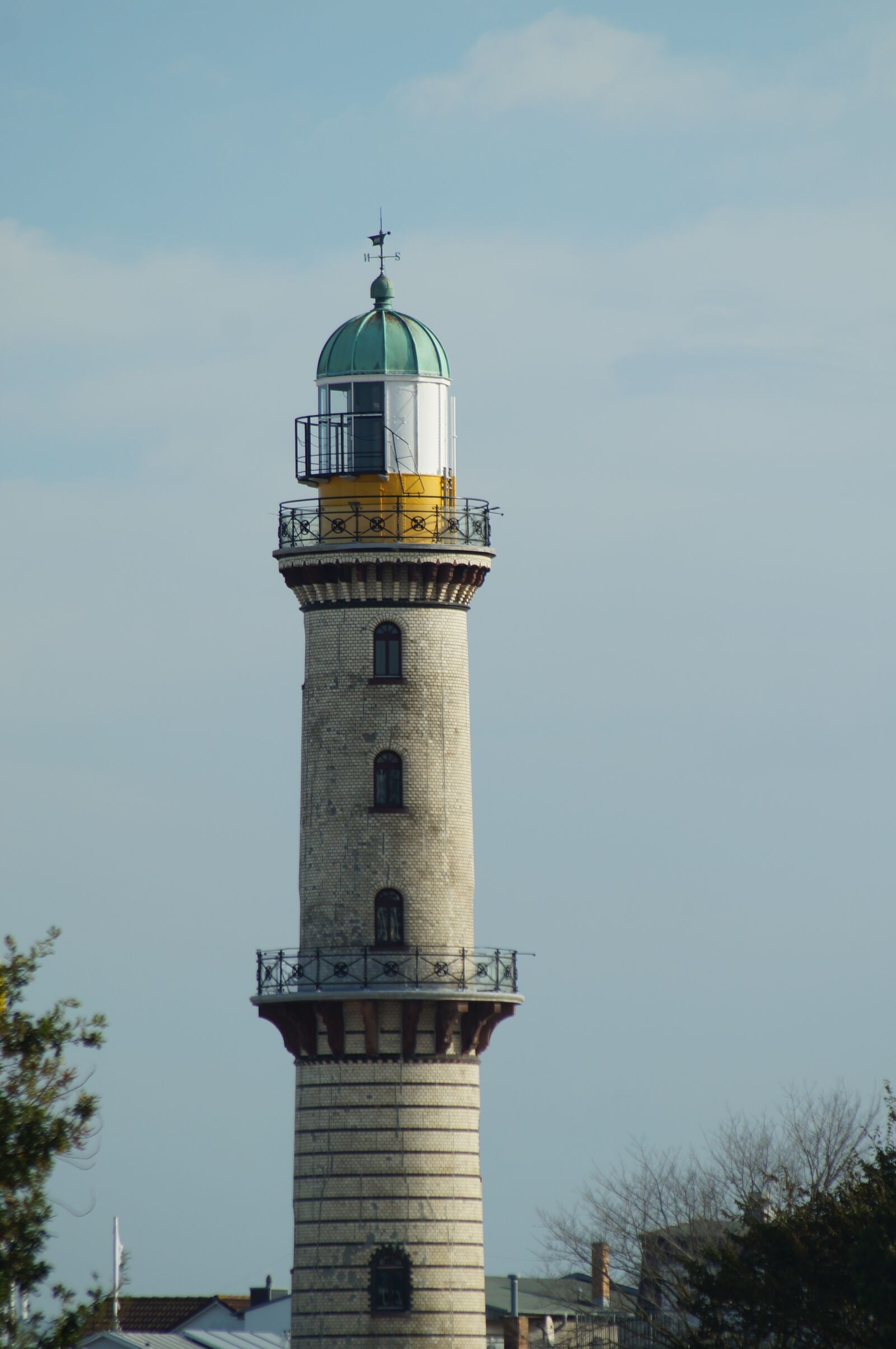 Sony SLT-A37 sample photo. Lighthouse, baltic sea, sea photography