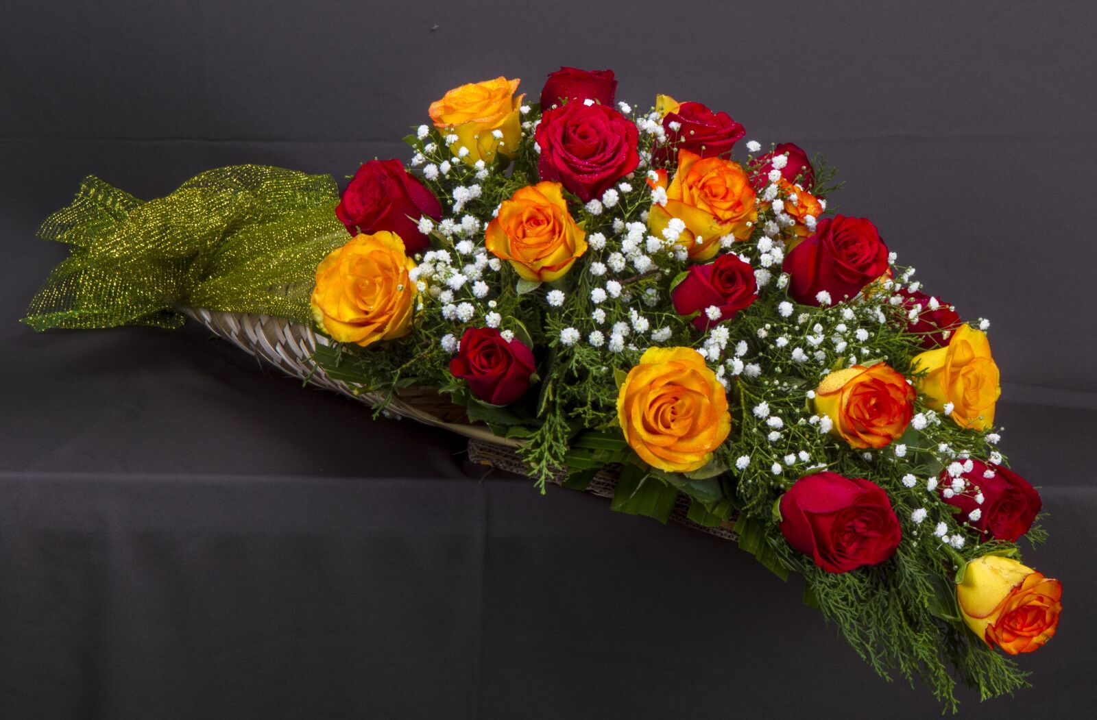 Canon EOS 7D sample photo. Flowers, display, design photography