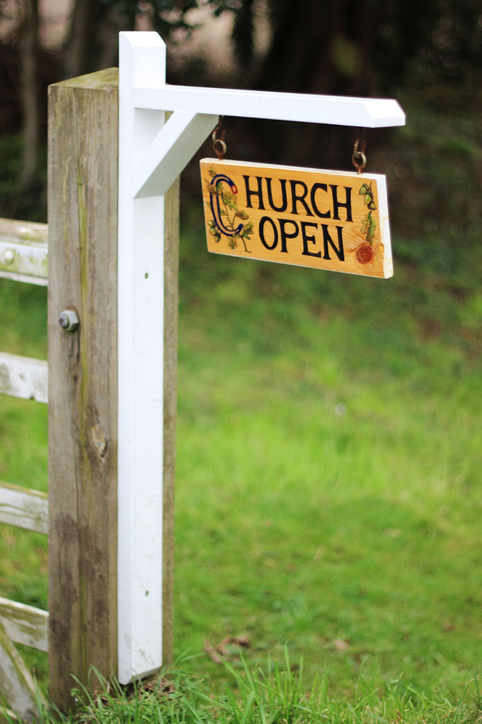 Canon EOS 600D (Rebel EOS T3i / EOS Kiss X5) + Canon EF 50mm F1.8 II sample photo. Church, open, sign photography