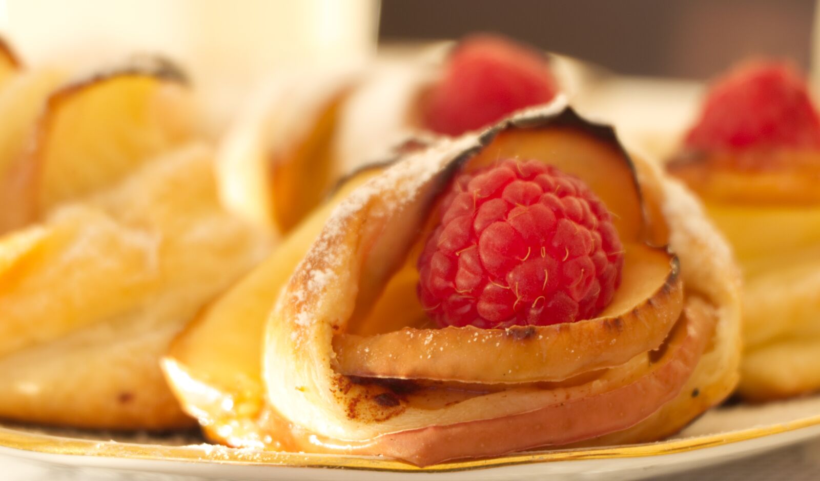 Fujifilm X-A2 + Fujifilm XC 16-50mm F3.5-5.6 OIS II sample photo. Cake, dessert, food photography