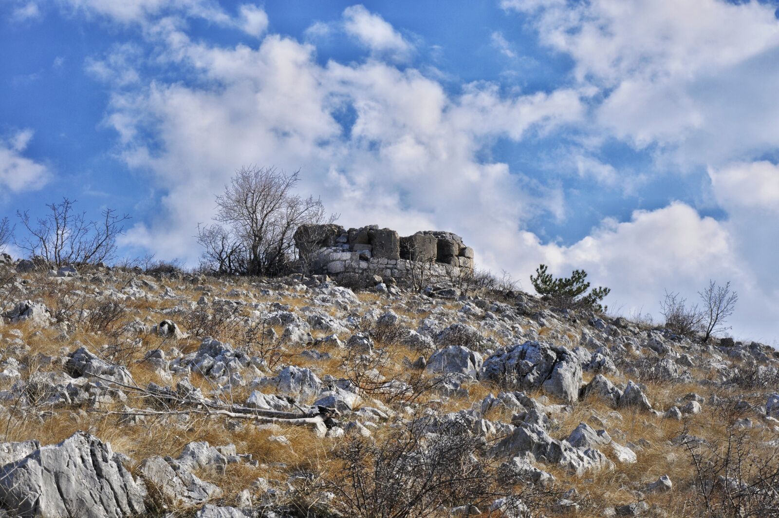 Nikon D90 sample photo. Stone, sky, hill photography