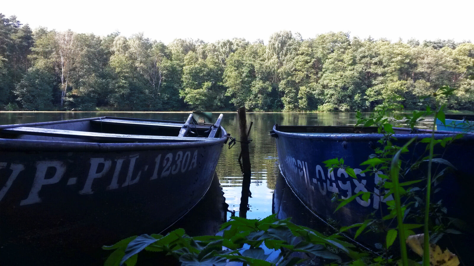 Samsung Galaxy S4 Mini sample photo. Angling, bots, river photography