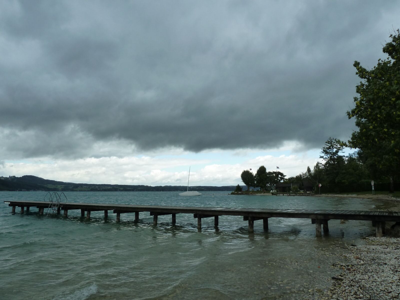 Panasonic Lumix DMC-ZS7 (Lumix DMC-TZ10) sample photo. Web, lake, clouds photography