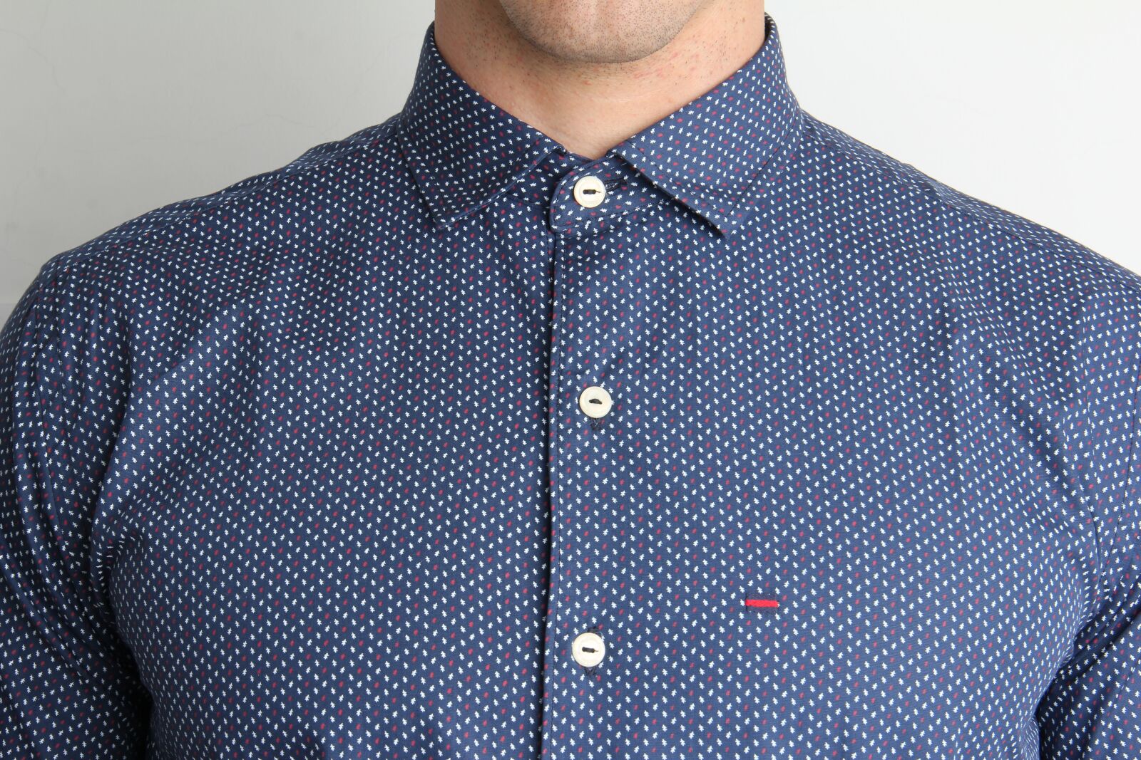 Canon EOS 60D sample photo. Shirt, man, blue photography