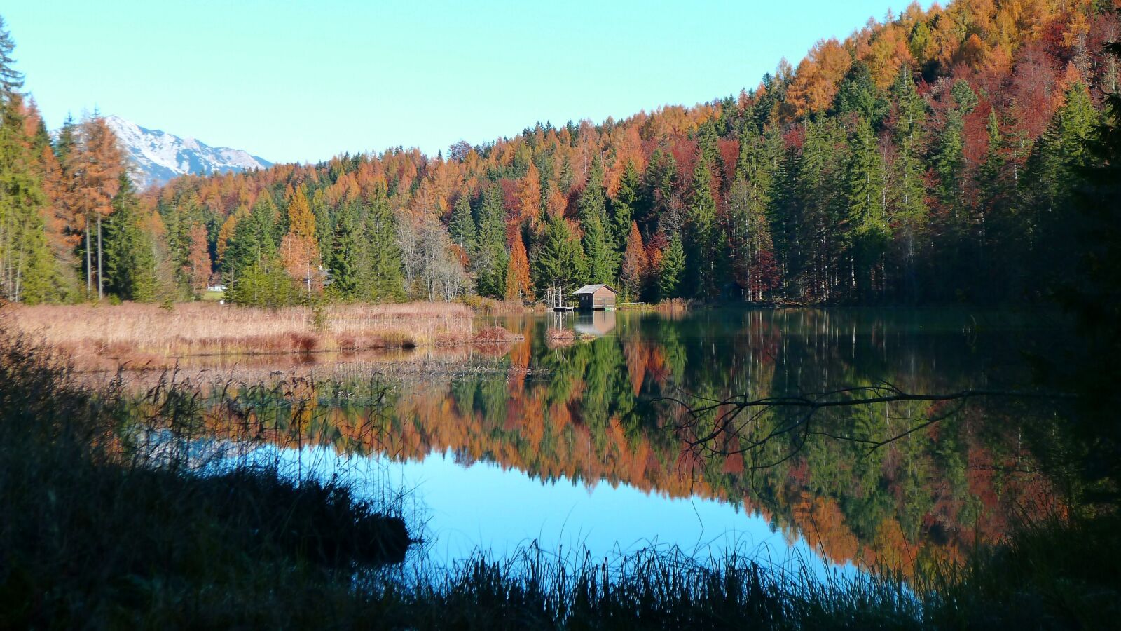 Panasonic Lumix DMC-LX5 sample photo. Autumn, landscape, nature photography