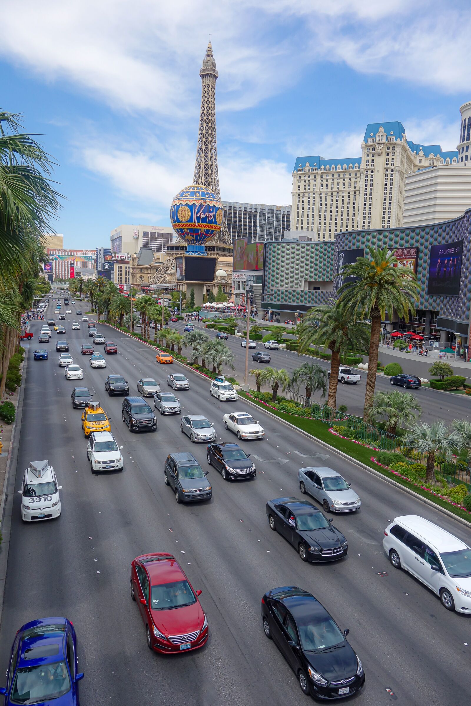 Sony Cyber-shot DSC-RX100 sample photo. Las vegas, traffic, road photography
