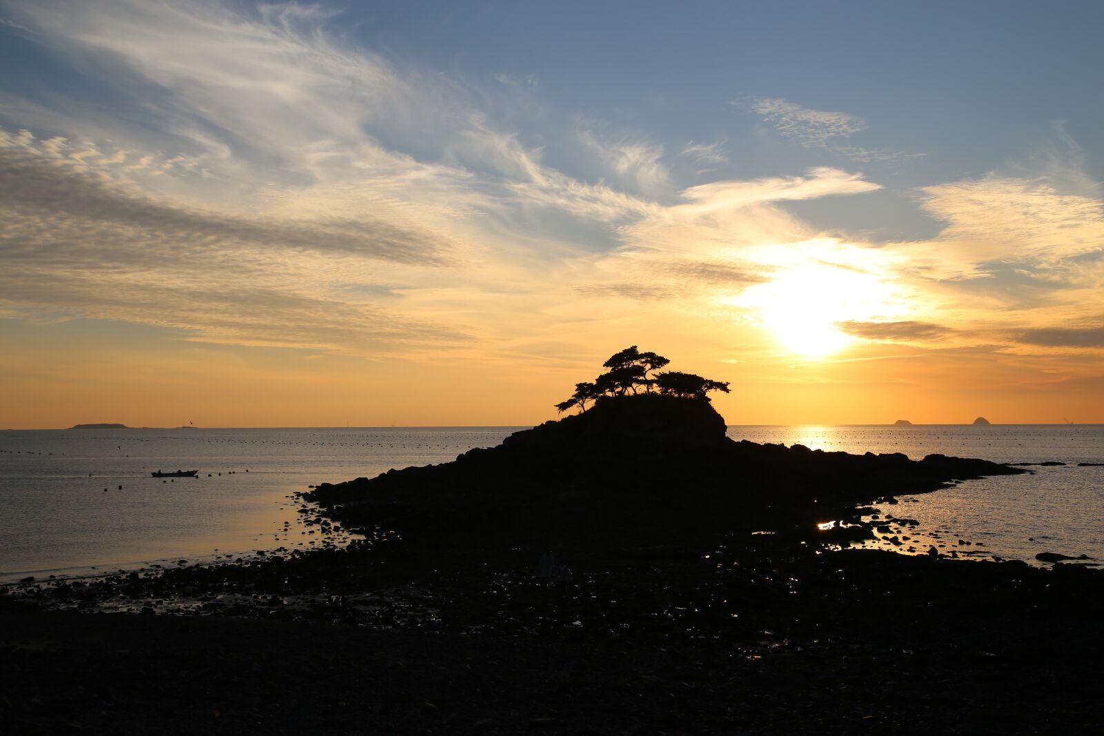 Canon EOS 6D + Canon EF 24-105mm F4L IS USM sample photo. Sunset, sea, twilight photography