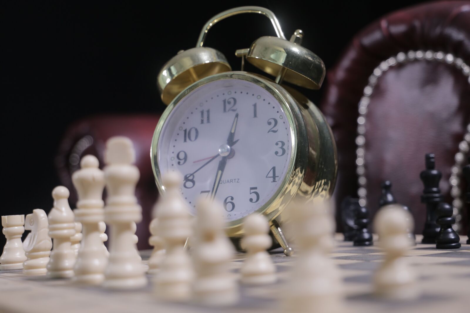 Canon EF 24-105mm F3.5-5.6 IS STM sample photo. Time, clock, hour photography