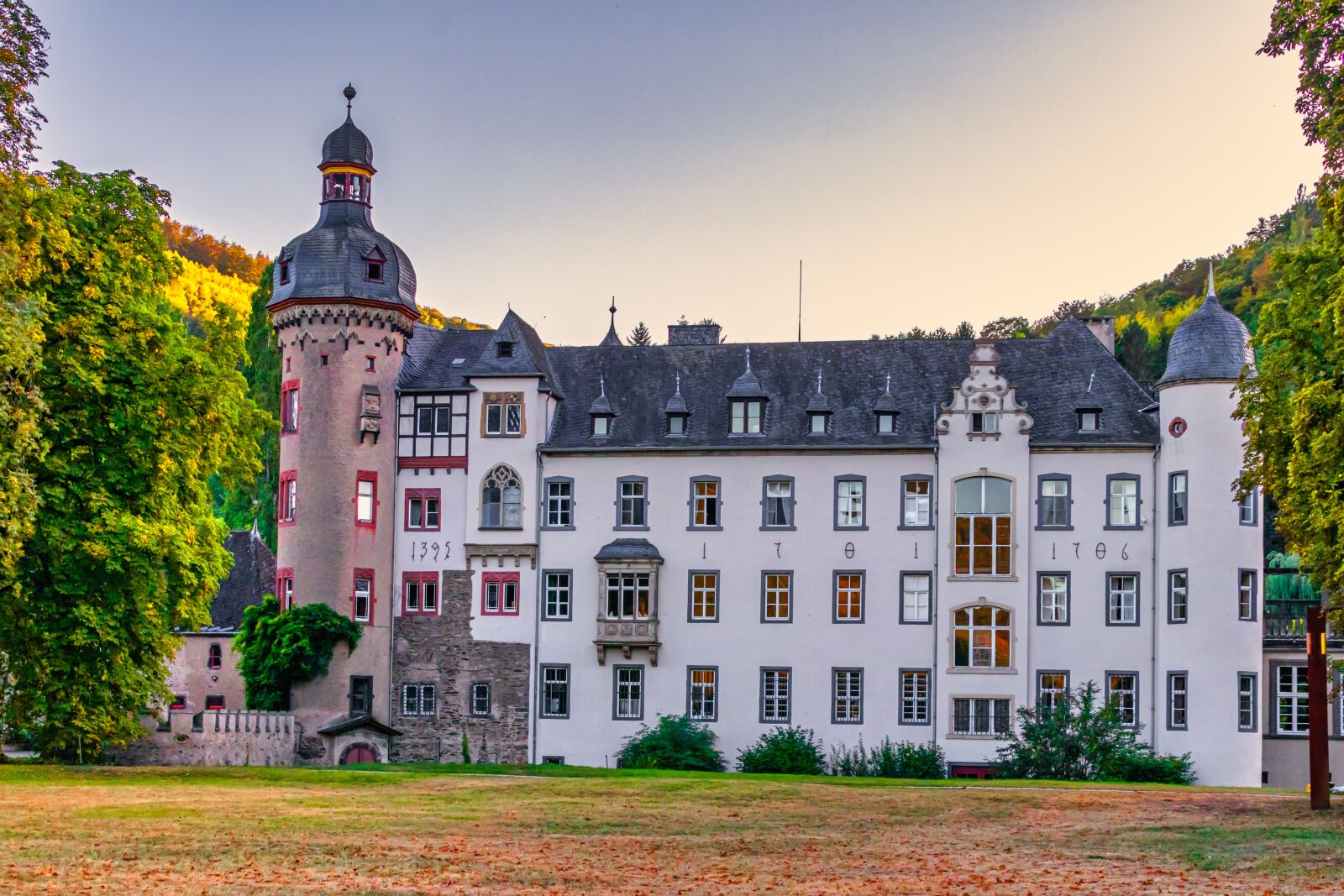 Canon EOS 80D sample photo. Burg namedy, castle, germany photography