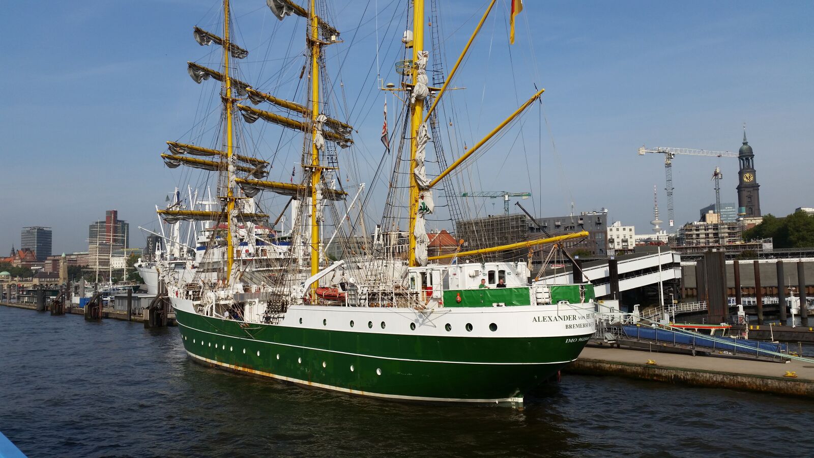 Samsung Galaxy S5 sample photo. Sailing vessel, hamburg, port photography
