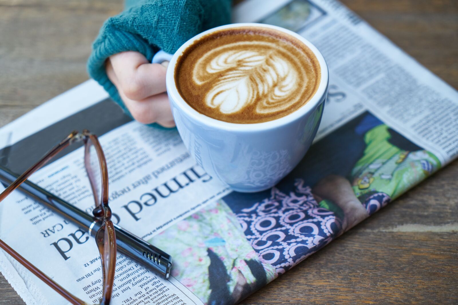 Sony a7R II sample photo. Coffee, newspaper, read photography