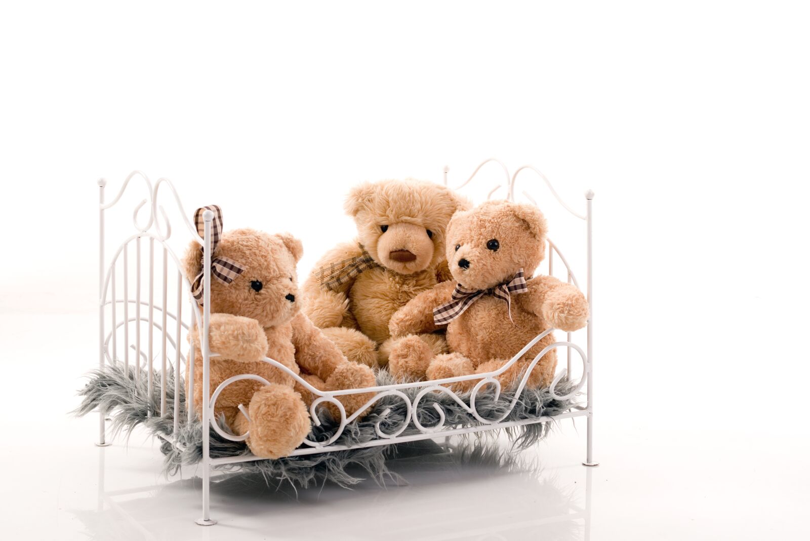 Nikon D800 sample photo. Bed, crib, bears photography