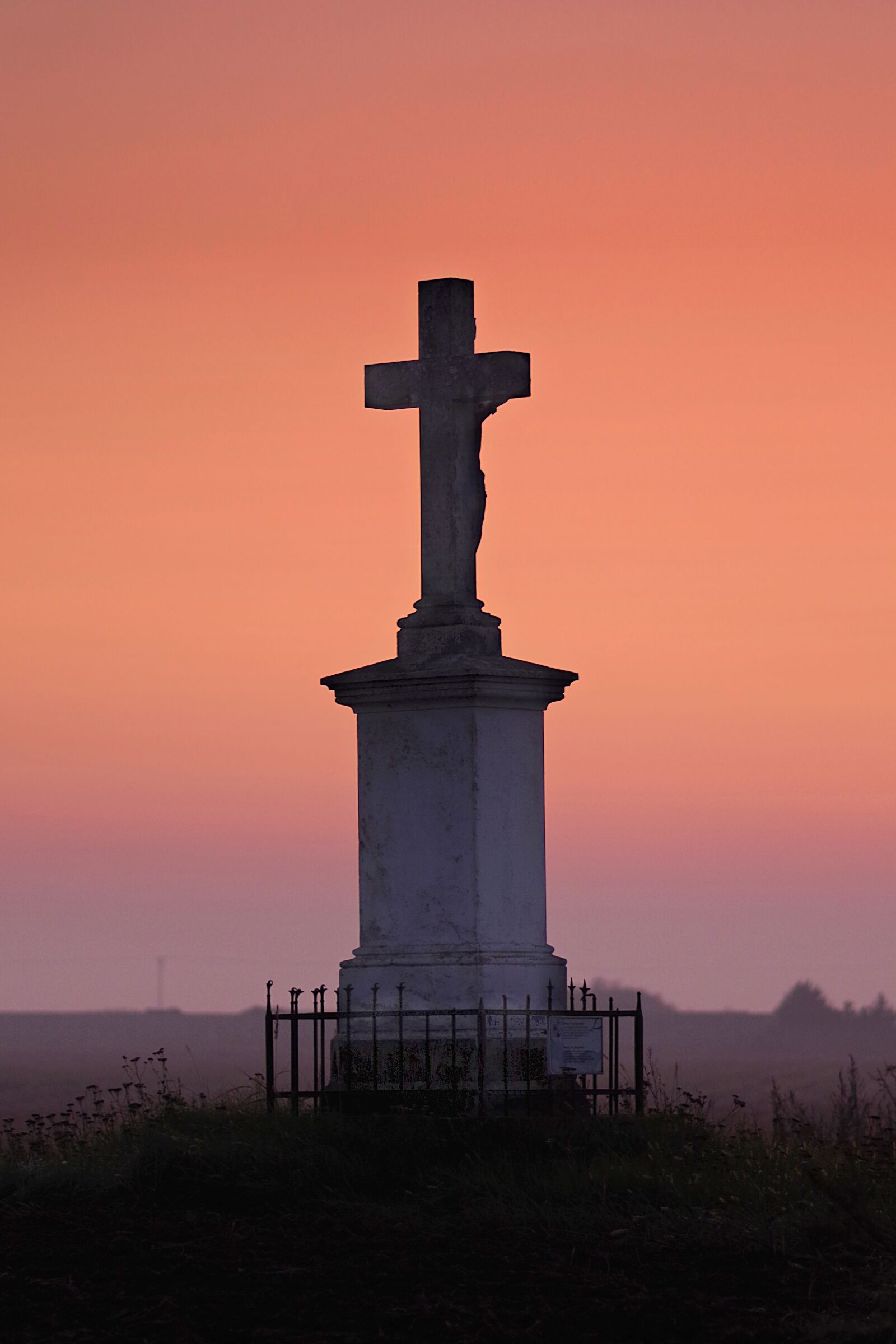 Pentax K-S2 sample photo. Cross, prayer, repentance photography