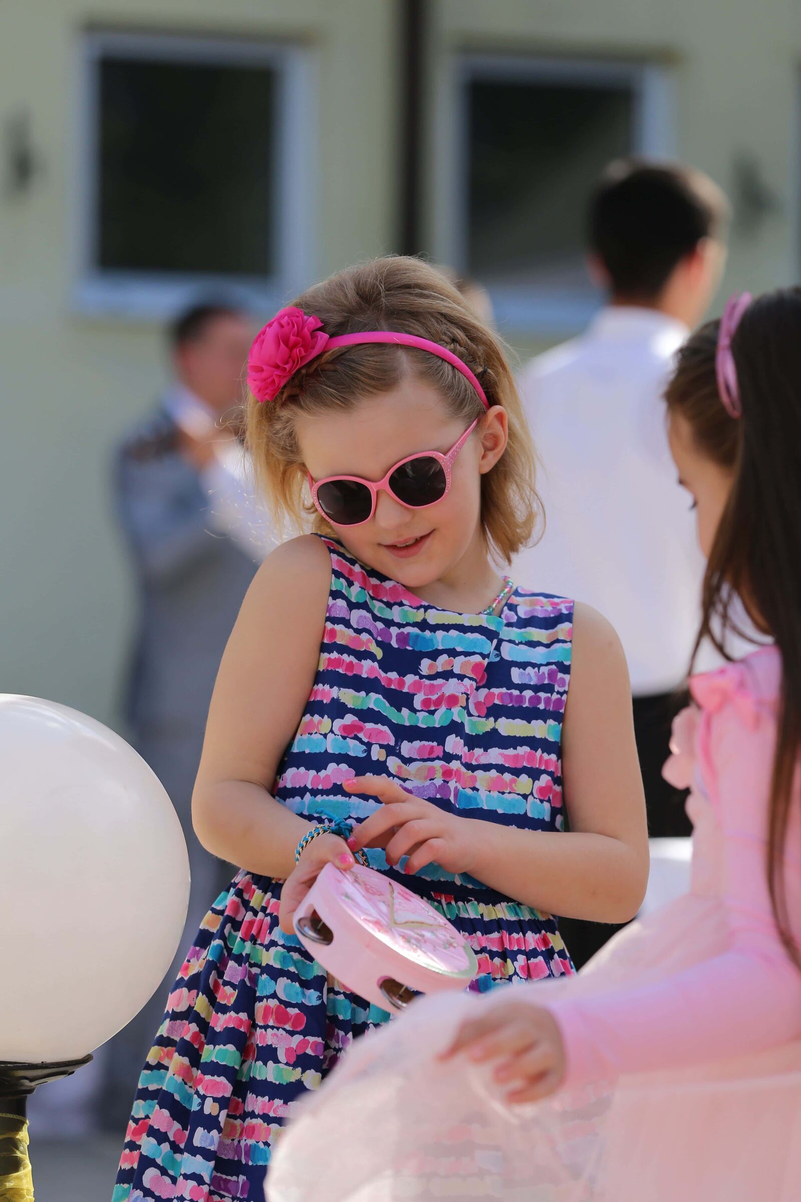 Canon EOS 6D sample photo. Schoolgirl, sunglasses, pretty girl photography