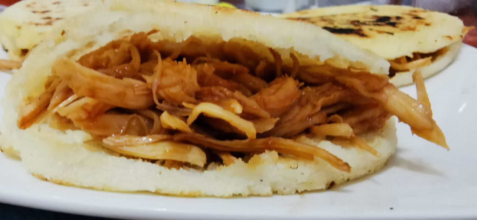 HUAWEI P30 Pro sample photo. Pollo, arepa, comida photography
