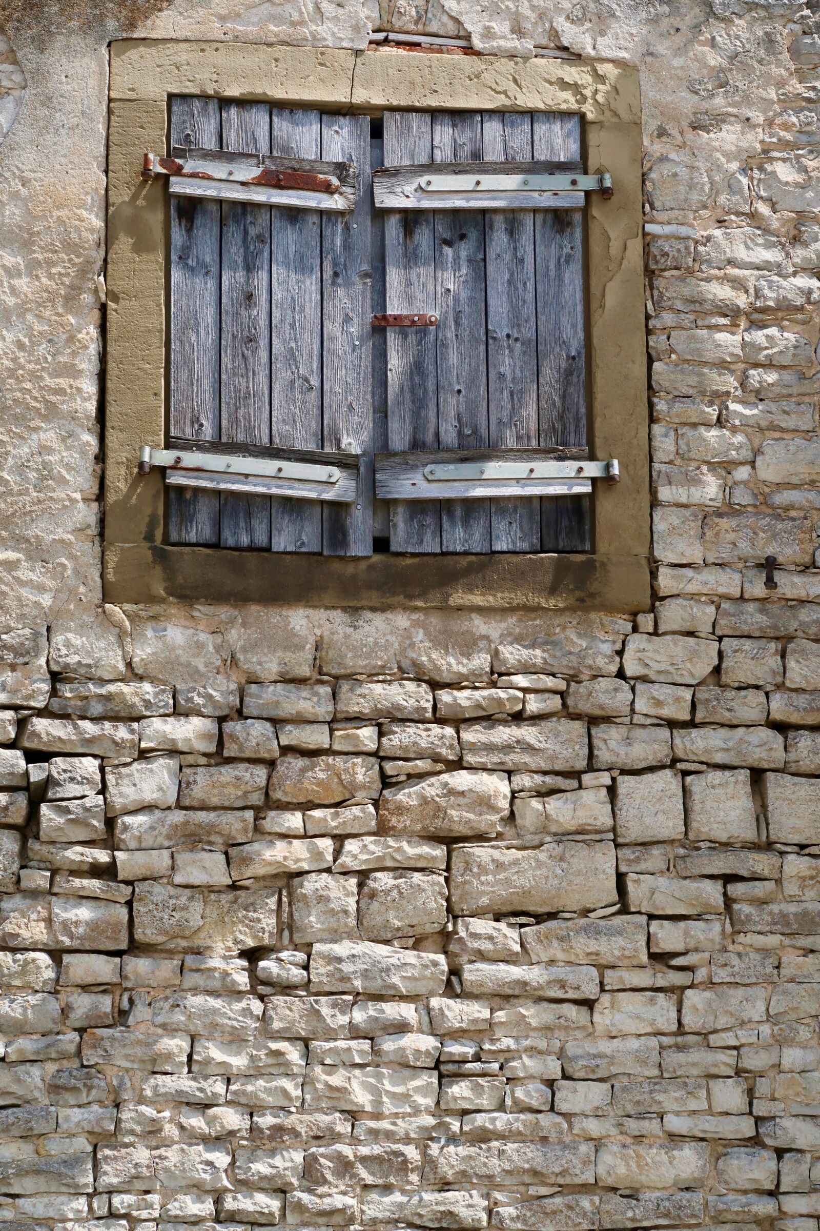 Canon PowerShot G7 X Mark II sample photo. Masonry, stone wall, house photography